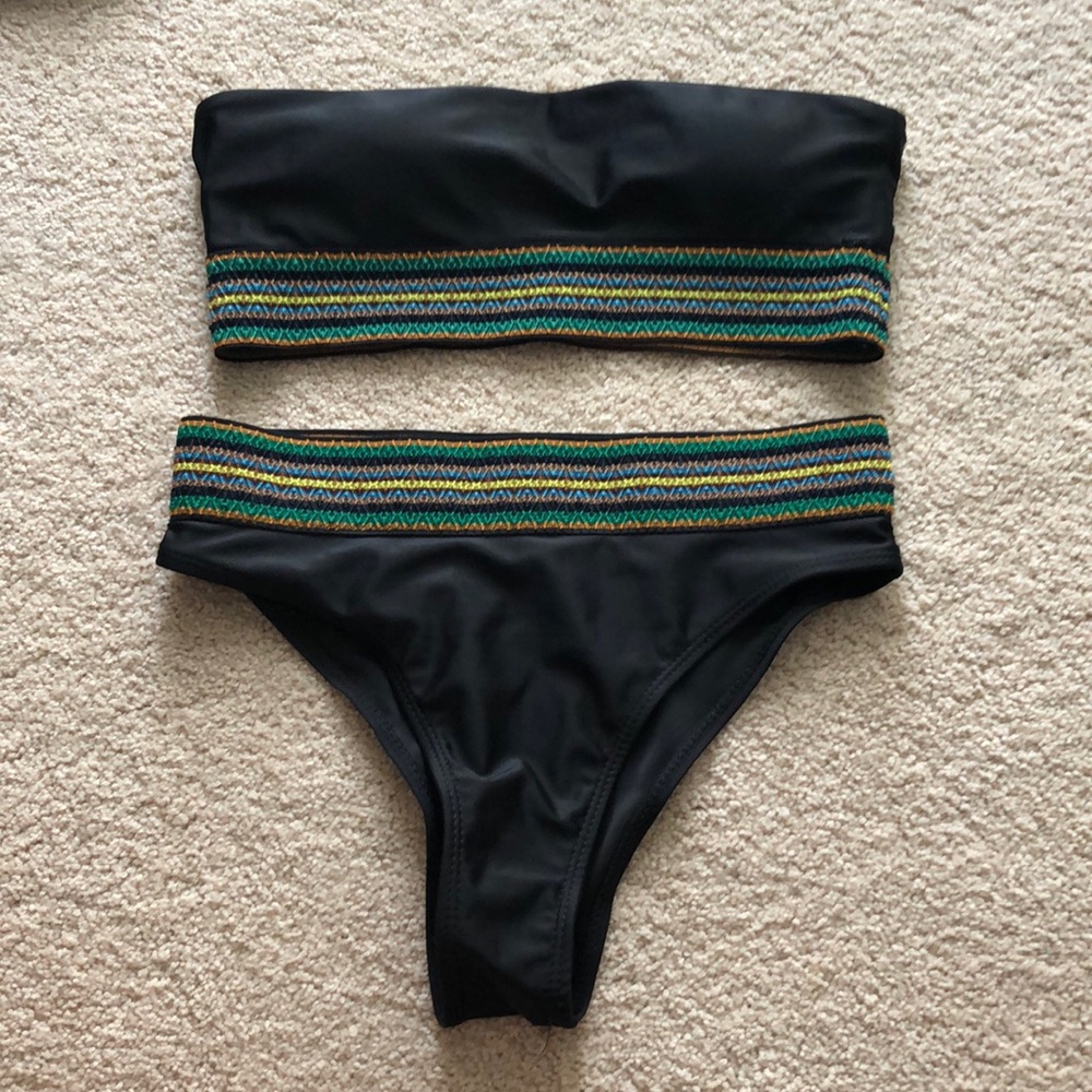 black bandeau bikini